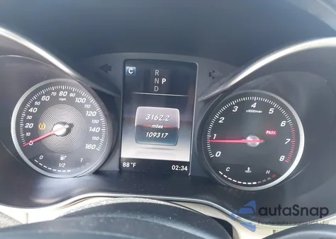 2018 Mercedes-Benz C 300 4Matic из США, поврежденный, VIN 55SWF4KB8JU257729